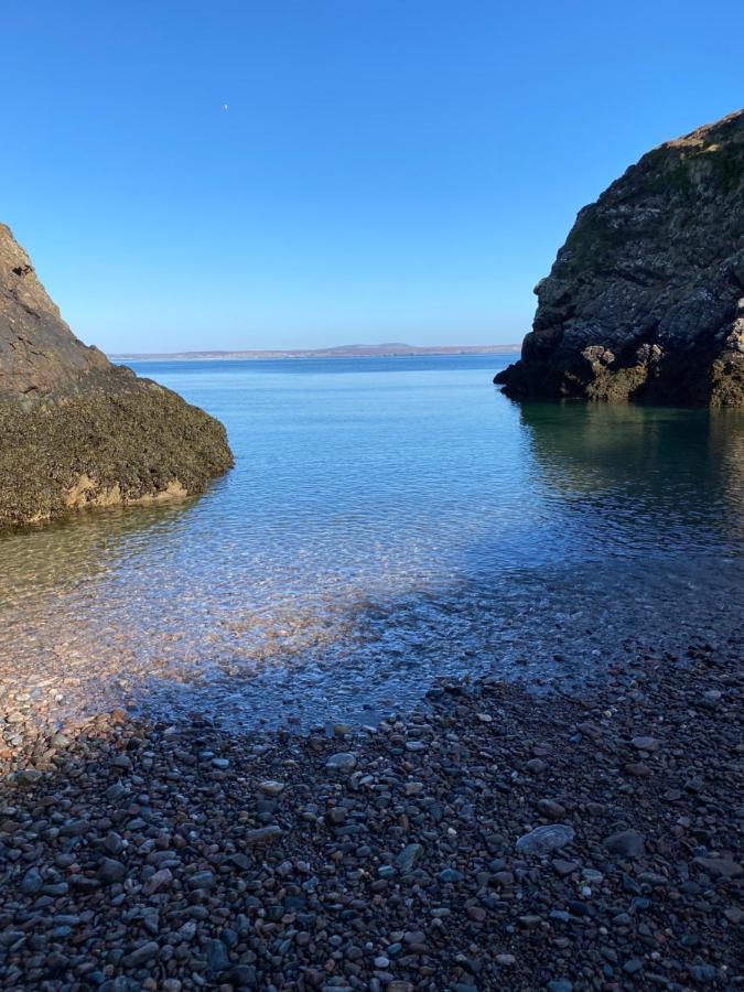 Unique Luxurious Cabin On Sea View Working Croft Garrabost 外观 照片